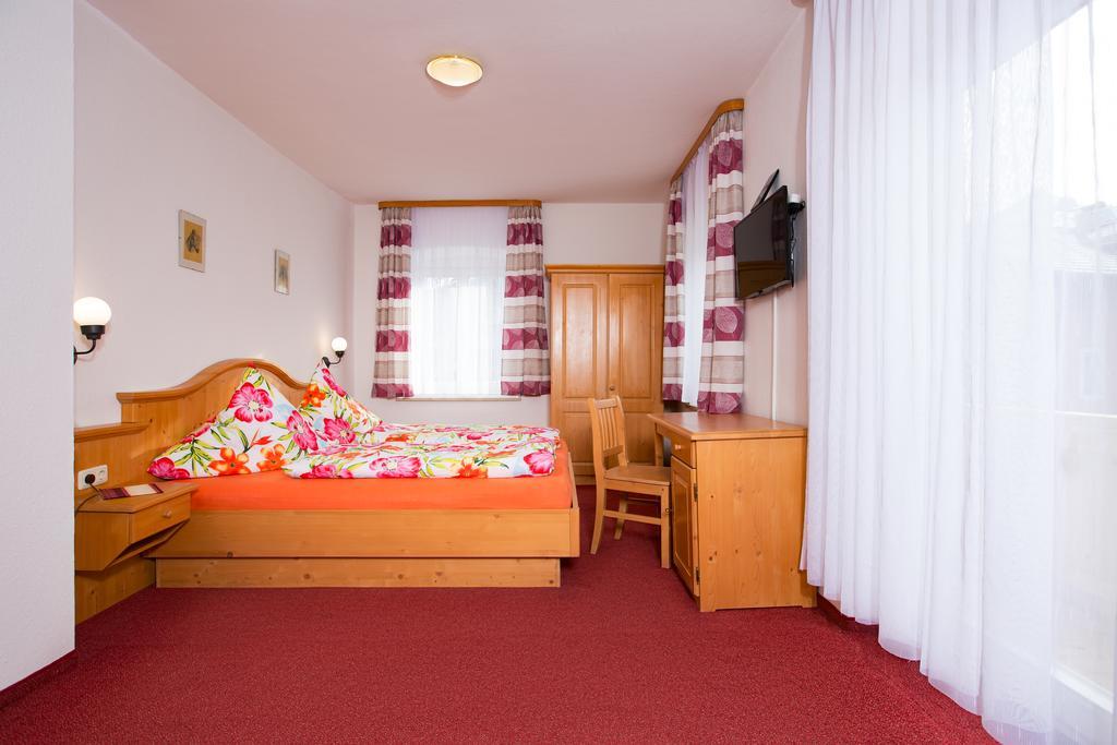 Gasthof Zum Lamm Hotel Garmisch-Partenkirchen Quarto foto