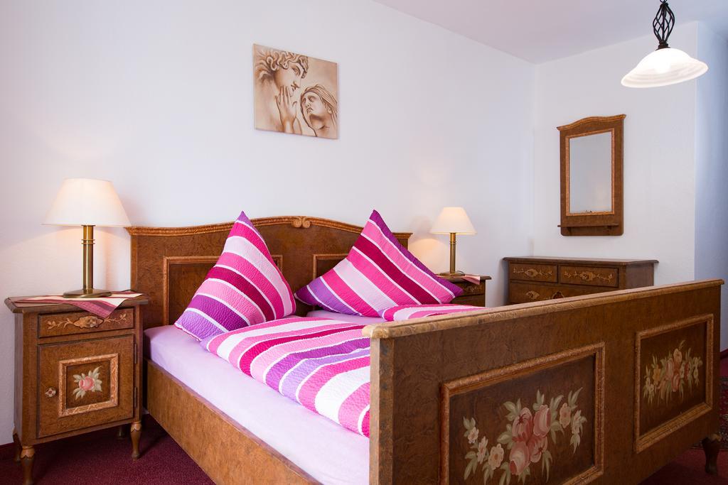 Gasthof Zum Lamm Hotel Garmisch-Partenkirchen Quarto foto